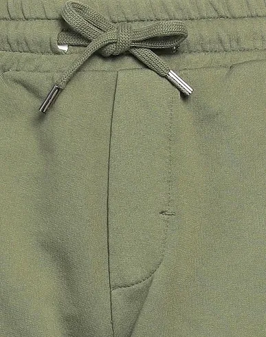 https://images.styletyx.com/images/military-green-sweatshirt-shorts-bermuda-bomboogie-1225387907_4.webp