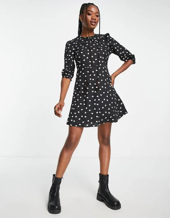 https://images.styletyx.com/images/mini-dress-with-collar-in-black-pattern-new-look-3107308_3.webp