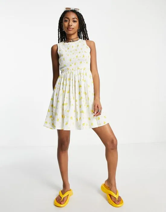 https://images.styletyx.com/images/mini-smock-dress-with-shirring-detail-in-white-yellow-ditsy-floral-daisy-street-2111824_3.webp