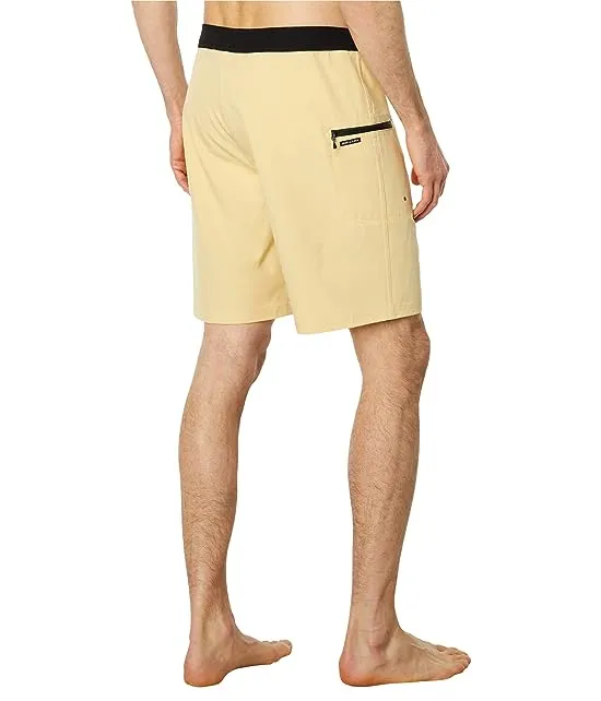 https://images.styletyx.com/images/mirage-core-20-boardshorts-rip-curl-13131235_2.webp