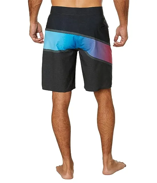https://images.styletyx.com/images/mirage-revert-ultimate-20-boardshorts-rip-curl-1980925081_2.webp
