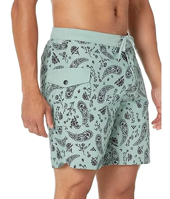 https://images.styletyx.com/images/mixed-18-boardshorts-ii-vans-307770733_3.webp