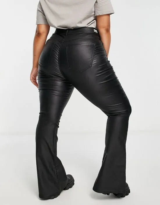 https://images.styletyx.com/images/moxy-flared-coated-jeans-in-black-dr-denim-plus-1503283876_2.webp