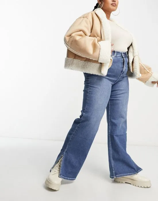https://images.styletyx.com/images/moxy-straight-leg-shoe-split-jeans-in-mid-blue-dr-denim-plus-12998903_1.webp