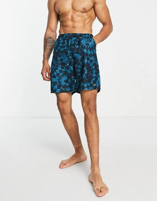 https://images.styletyx.com/images/murphy-tie-dye-shorts-in-blue-farah-13662954_3.webp