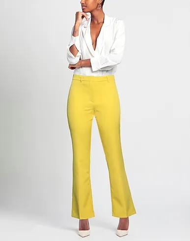 https://images.styletyx.com/images/mustard-crepe-casual-pants-vicolo-13353175_2.webp