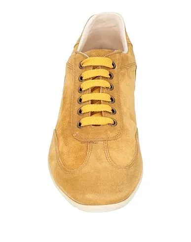 https://images.styletyx.com/images/mustard-leather-sneakers-brian-cress-711424121_4.webp
