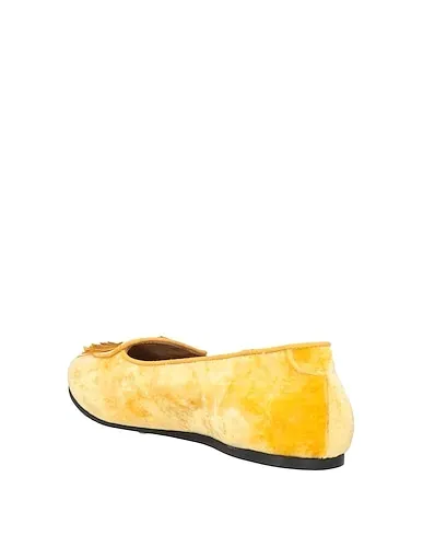 https://images.styletyx.com/images/mustard-velvet-loafers-charles-philip-milano-1004750837_3.webp