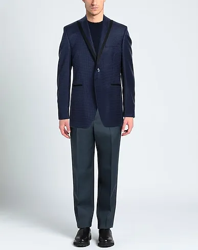 https://images.styletyx.com/images/navy-blue-cool-wool-blazer-lubiam-1695420648_2.webp