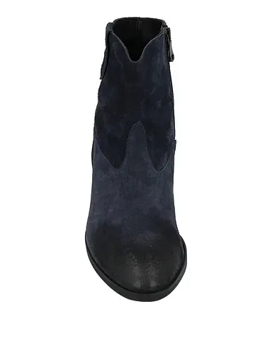 https://images.styletyx.com/images/navy-blue-leather-ankle-boot-le-ble-710820921_4.webp