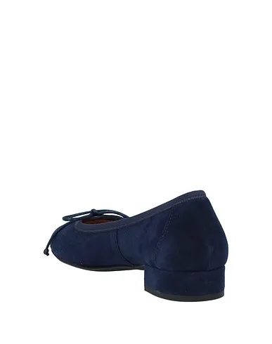 https://images.styletyx.com/images/navy-blue-leather-ballet-flats-fleury-1224171553_3.webp