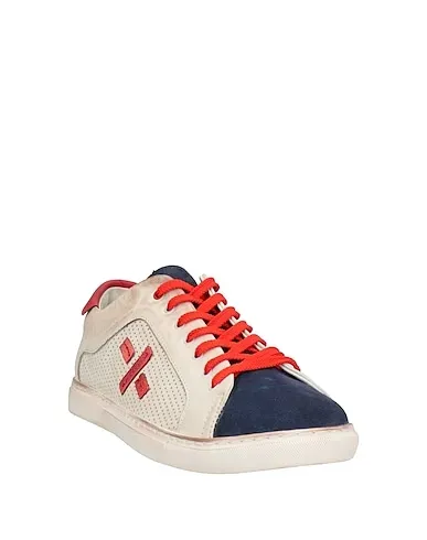 https://images.styletyx.com/images/navy-blue-leather-sneakers-wally-walker-13353013_2.webp