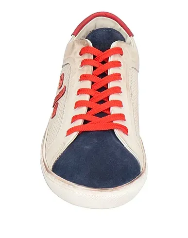 https://images.styletyx.com/images/navy-blue-leather-sneakers-wally-walker-13353013_4.webp