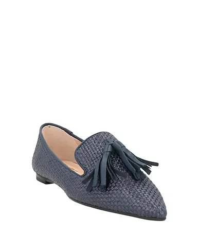 https://images.styletyx.com/images/navy-blue-loafers-giulia-neri-1003743732_2.webp