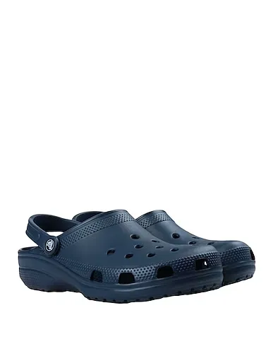https://images.styletyx.com/images/navy-blue-sandals-crocs-13179727_4.webp