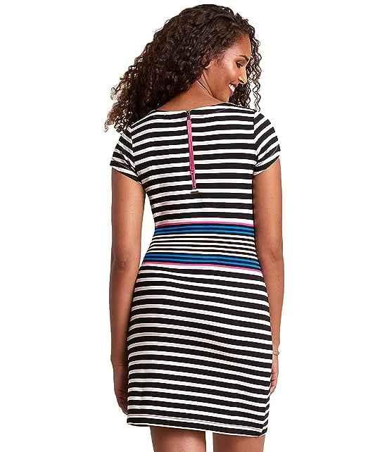 https://images.styletyx.com/images/nellie-dress-gradient-stripes-hatley-2537840_2.webp
