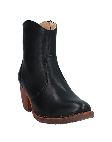 https://images.styletyx.com/images/neosens-black-women-s-ankle-boot-neosens-1337121_2.webp
