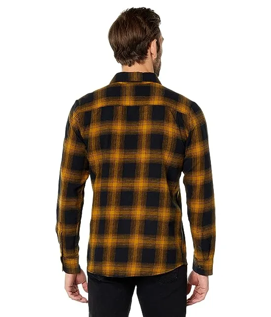 https://images.styletyx.com/images/netastone-long-sleeve-flannel-volcom-13168008_2.webp