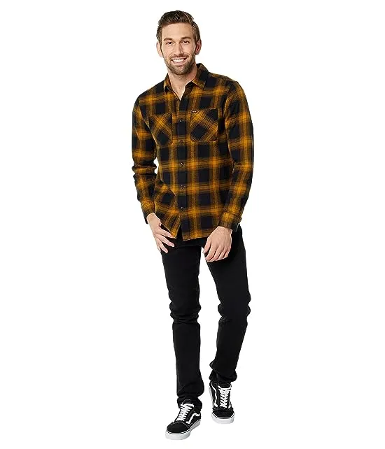 https://images.styletyx.com/images/netastone-long-sleeve-flannel-volcom-13168008_4.webp