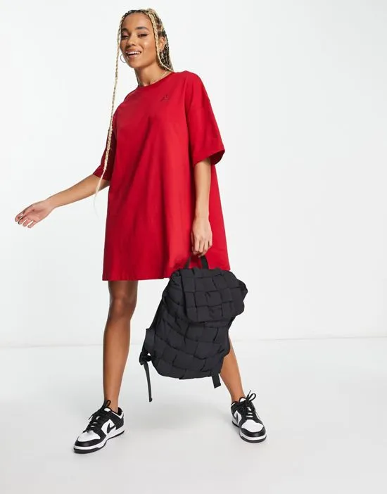 https://images.styletyx.com/images/nike-air-essentials-t-shirt-dress-in-red-jordan-2693920_4.webp