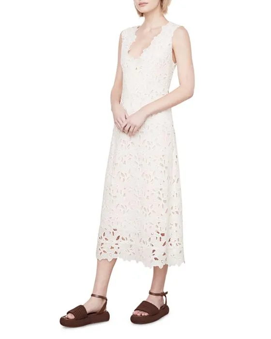 https://images.styletyx.com/images/nouveau-floral-lace-midi-dress-vince-13386596_3.webp