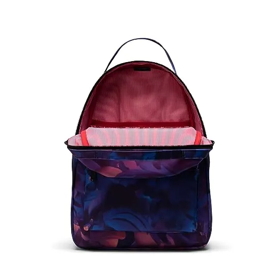 https://images.styletyx.com/images/nova-mid-volume-herschel-supply-co-13170538_3.webp