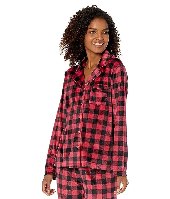 https://images.styletyx.com/images/novelties-long-sleeve-minky-fleece-girlfriend-pj-set-with-socks-karen-neuburger-2690624_2.webp