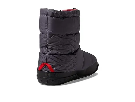 https://images.styletyx.com/images/nuptse-apres-bootie-the-north-face-13042190_5.webp