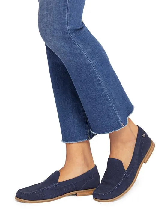 https://images.styletyx.com/images/nydj-petite-high-rise-slim-bootcut-ankle-jeans-in-awakening-nydj-13042052_4.webp