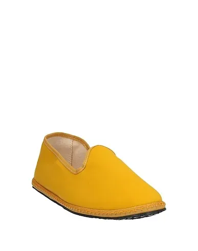 https://images.styletyx.com/images/ocher-cady-loafers-vibi-venezia-13514333_2.webp