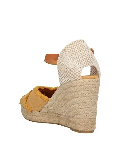 https://images.styletyx.com/images/ocher-canvas-espadrilles-kanna-13312462_3.webp