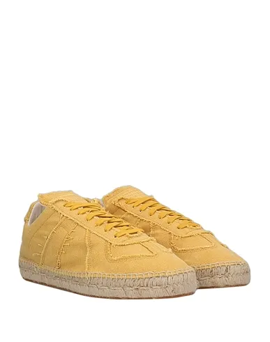 https://images.styletyx.com/images/ocher-canvas-espadrilles-maison-margiela-3293173_2.webp