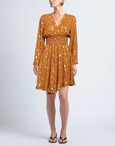 https://images.styletyx.com/images/ocher-crepe-short-dress-boutique-de-la-femme-12986386_2.webp