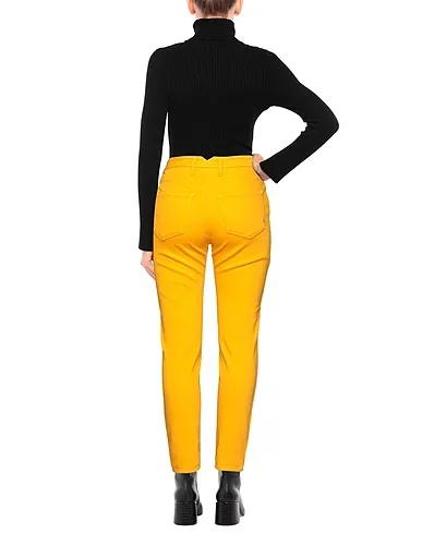 https://images.styletyx.com/images/ocher-denim-denim-pants-cycle-1623942_3.webp