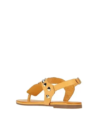 https://images.styletyx.com/images/ocher-flip-flops-inuovo-1464310_3.webp