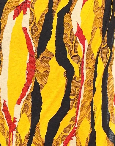 https://images.styletyx.com/images/ocher-jersey-t-shirt-roberto-cavalli-179979074_4.webp