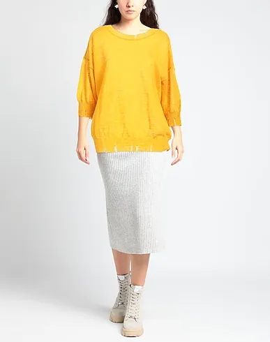 https://images.styletyx.com/images/ocher-knitted-sweater-suoli-13224698_2.webp