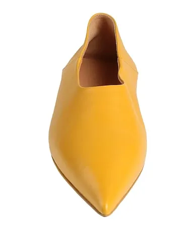 https://images.styletyx.com/images/ocher-leather-ballet-flats-marsell-13045641_4.webp