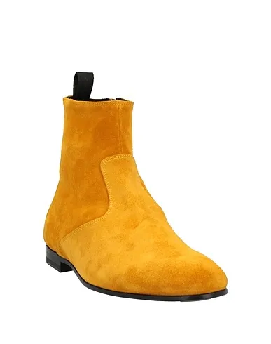 https://images.styletyx.com/images/ocher-leather-boots-giuseppe-zanotti-874026901_2.webp