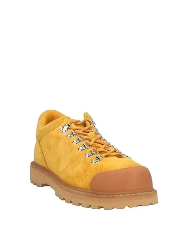https://images.styletyx.com/images/ocher-leather-laced-shoes-diemme-1550089115_2.webp