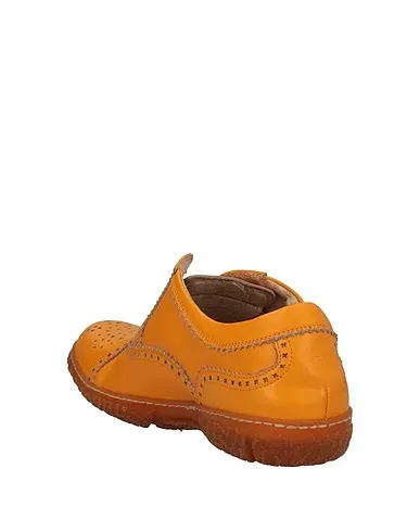 https://images.styletyx.com/images/ocher-leather-laced-shoes-rocco-p-13118552_3.webp