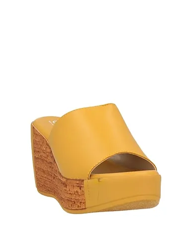 https://images.styletyx.com/images/ocher-leather-sandals-cinzia-soft-13343618_2.webp