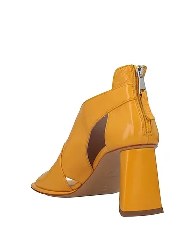https://images.styletyx.com/images/ocher-leather-sandals-strategia-12985217_3.webp
