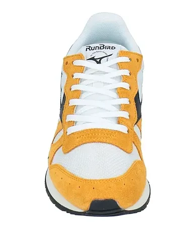 https://images.styletyx.com/images/ocher-leather-sneakers-mizuno-1908900650_4.webp