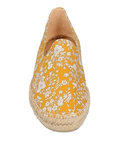 https://images.styletyx.com/images/ocher-plain-weave-espadrilles-castaner-1909360061_4.webp