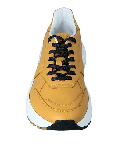 https://images.styletyx.com/images/ocher-sneakers-bottega-veneta-1225642826_4.webp