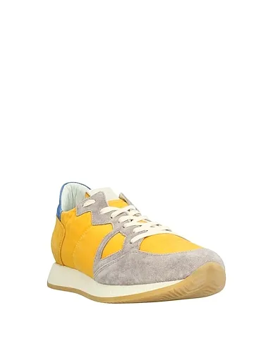 https://images.styletyx.com/images/ocher-sneakers-philippe-model-2824261_2.webp