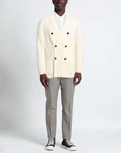 https://images.styletyx.com/images/off-white-knitted-blazer-drumohr-1371184613_2.webp