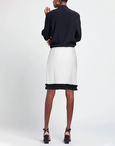 https://images.styletyx.com/images/off-white-knitted-mini-skirt-charlott-13284988_3.webp