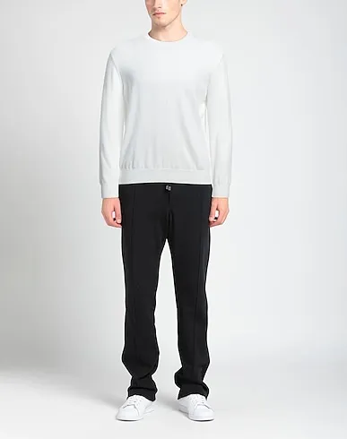 https://images.styletyx.com/images/off-white-knitted-sweater-jean-paul-15451493_2.webp